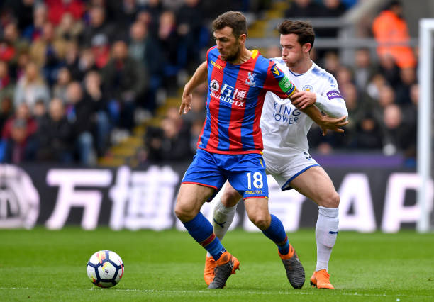 竞争激烈的 竞争激烈的